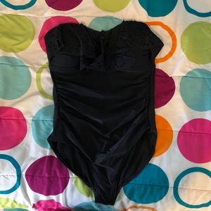 Black Strapless One piece Bathingsuit